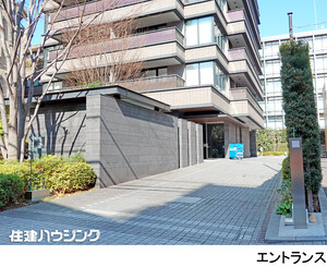 建物エントランス ブランズ六番町