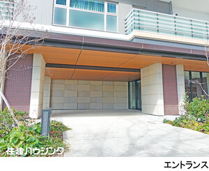 建物エントランス ＨＡＲＵＭＩ　ＦＬＡＧ　ＳＵＮ　ＶＩＬＬＡＧＥ　Ｆ棟