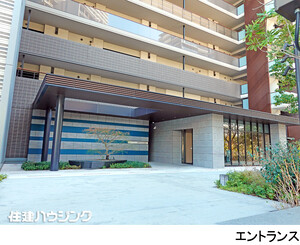建物エントランス ＨＡＲＵＭＩ　ＦＬＡＧ　ＳＥＡ　ＶＩＬＬＡＧＥ　Ａ棟