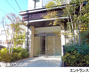 建物エントランス リビオ下北沢