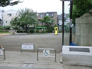 周辺環境:千駄木公園 土地・売地 文京区千駄木５丁目 10280万円 千駄木駅｜住建ハウジング