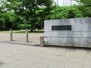 周辺環境:神宮通公園 アクシア原宿