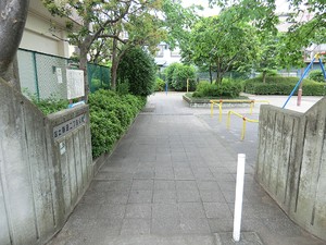 周辺環境:鎌田二丁目公園 アパート(一棟) 世田谷区鎌田２丁目 6000万円 二子玉川駅｜住建ハウジング